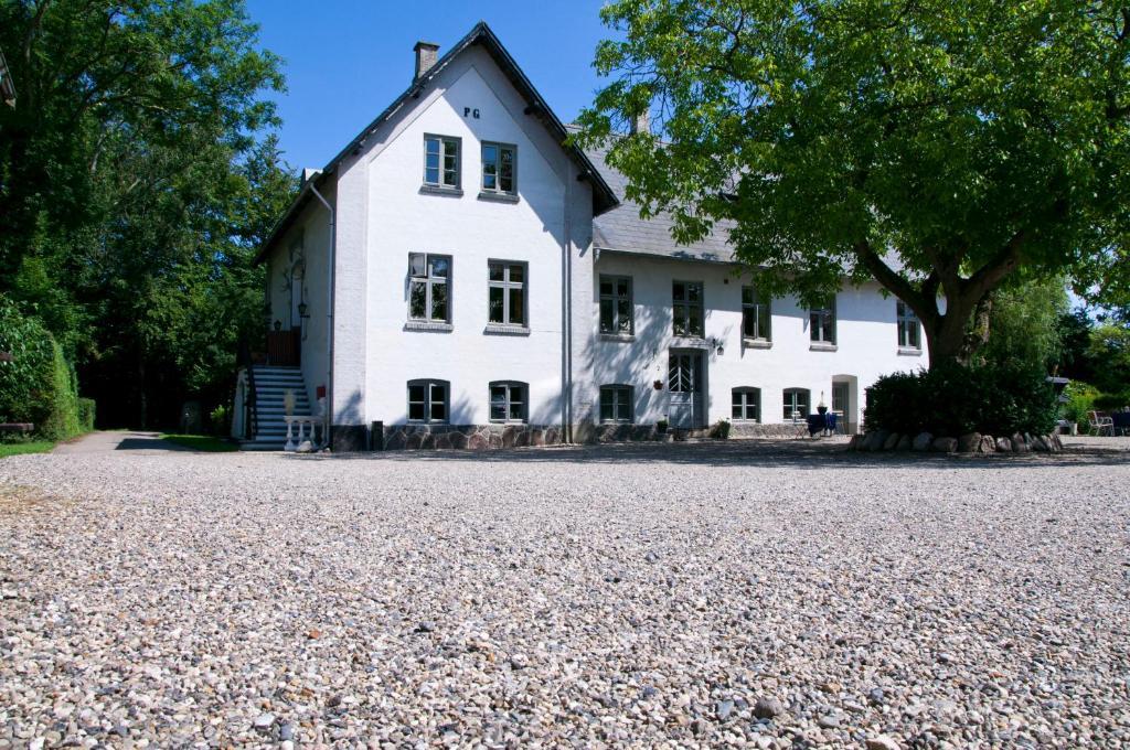 Skelstrupgaard Apartments Maribo Exterior foto